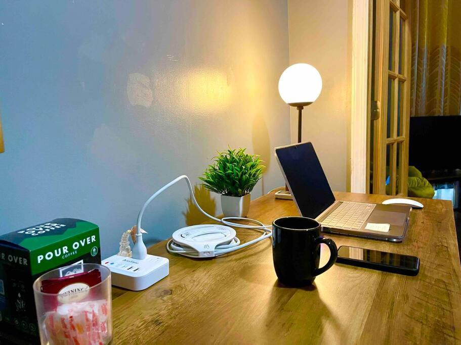 Cozy Studio Staycation - Brooklyn Close To Train Stations New York Exterior photo